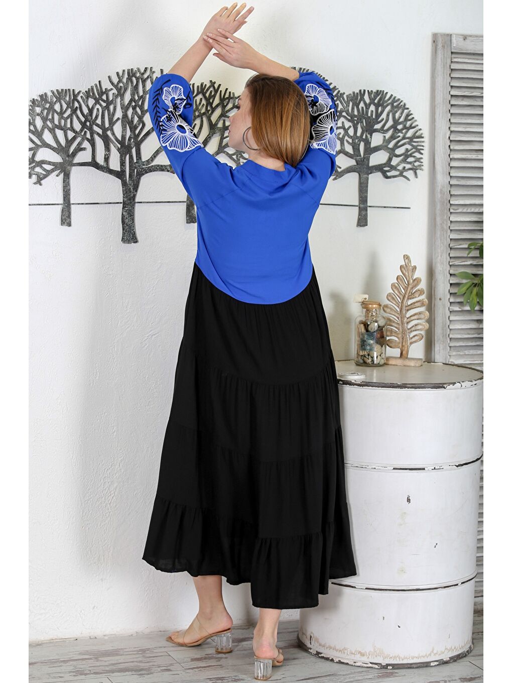 Siyah-Mavi Hakim Yaka Balon Kol Eteği Fırfırlı Dokuma Garnili Nakışlı Casual Dokuma Elbise-5