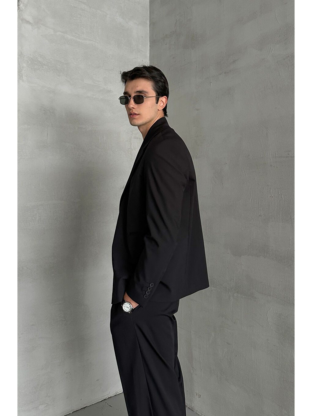 Siyah Erkek Tek Düğmeli Oversize Takım Elbise-3