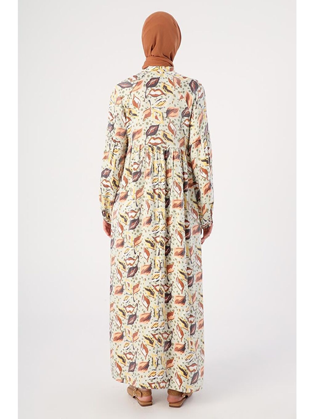 Turkuaz Su Yeşili-Kahve-Yakası Fularlı Emprime Desen Işıltılı Elbise-3