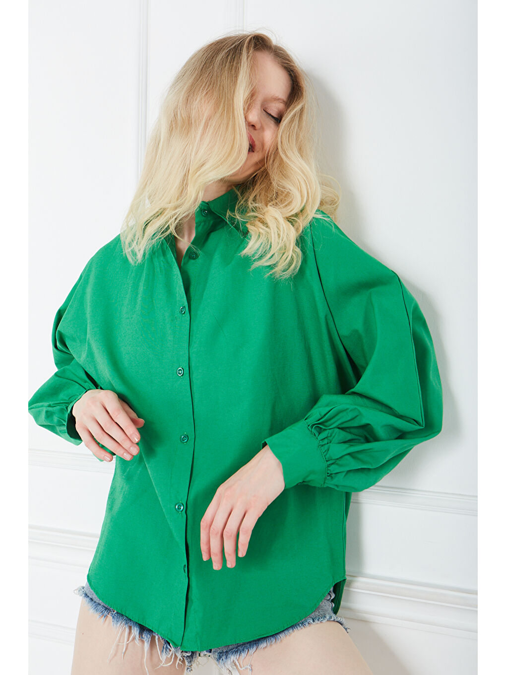 Kadın Trend Balon Kol Düğmeli Basic Yeşil Tunik Gömlek-2