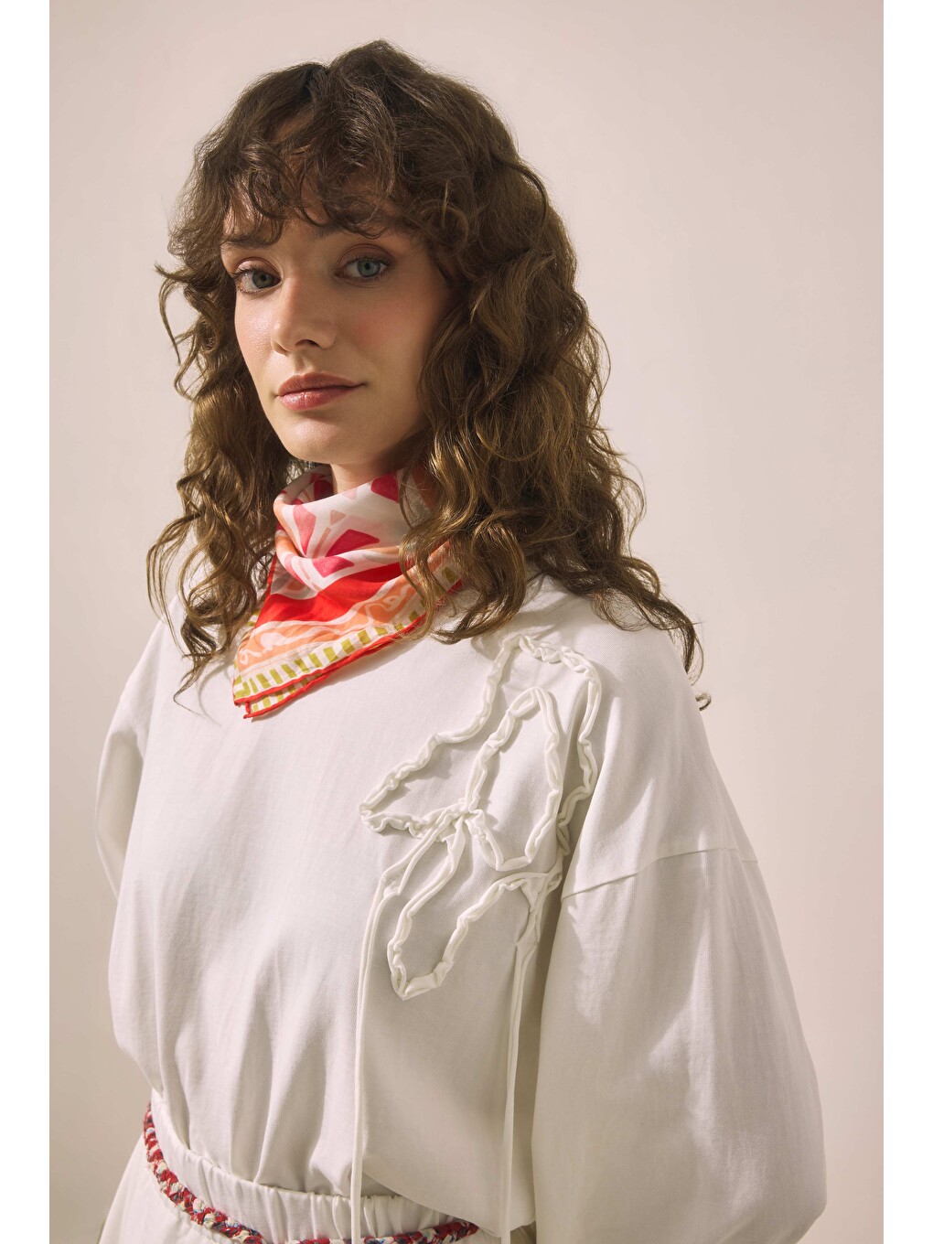 Kabartma Nakışlı Sweat Ekru-4