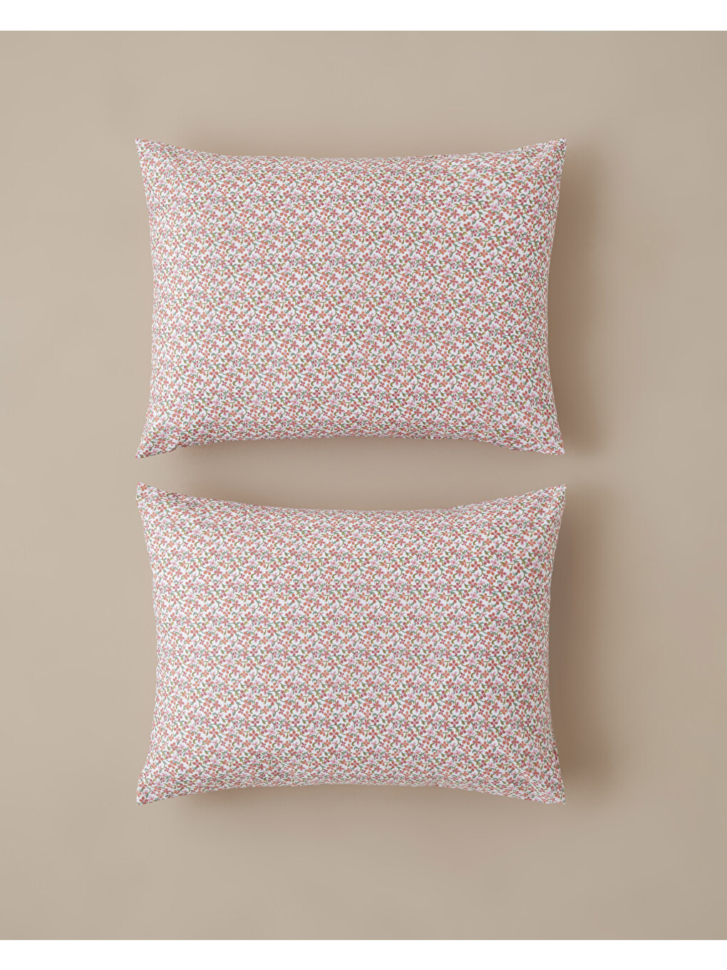 Berry Garden Kolay Ütülenir 2'li Yastık Kılıfı 50x70 Cm Kırmızı