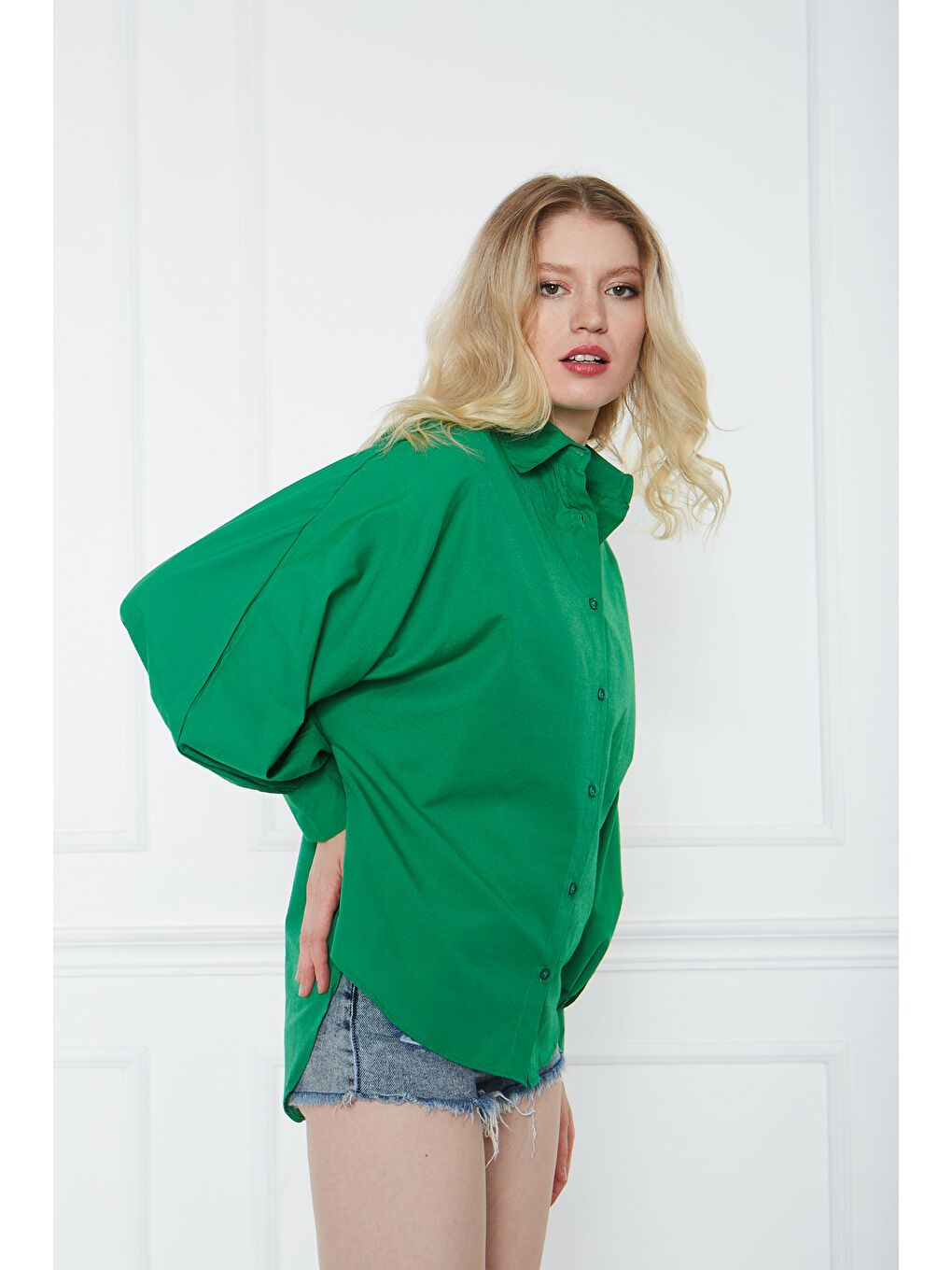 Kadın Trend Balon Kol Düğmeli Basic Yeşil Tunik Gömlek-5