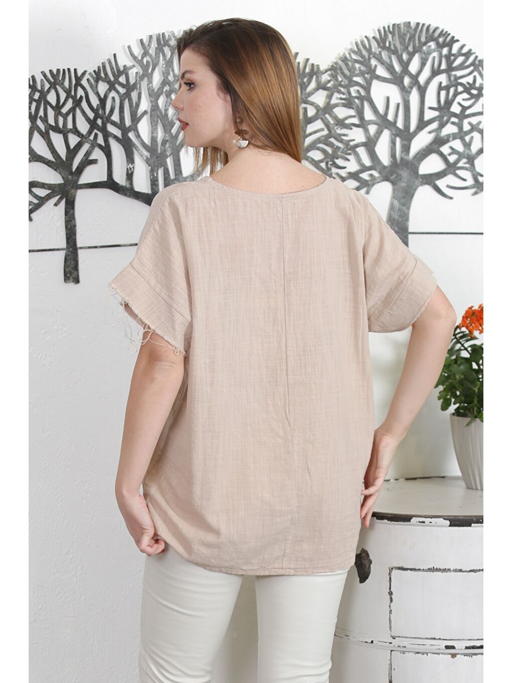 Kahverengi İtalyan Camel Havuz Yaka Düşük Kol Yıkamalı Dokuma Casual Bluz-8