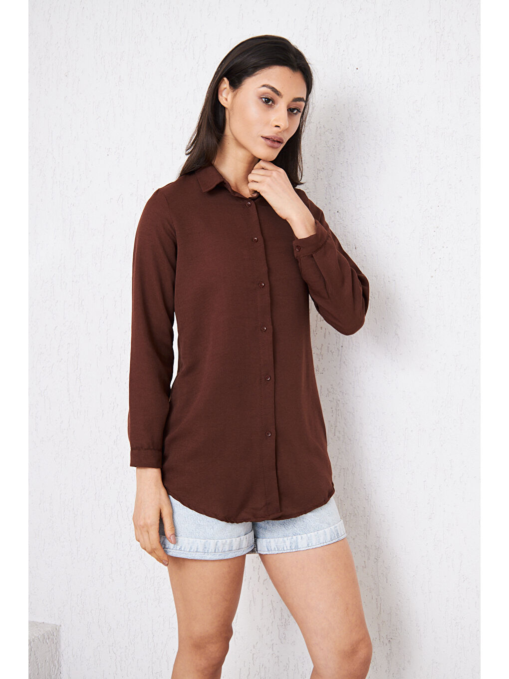 Kahverengi Kadın Uzun Kollu Düğmeli Basic Kahve Tunik Gömlek-1