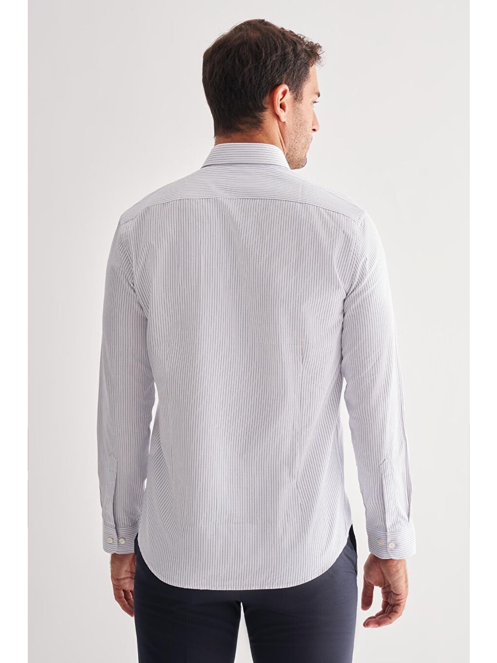 Beyaz Yarım İtalyan Yaka Uzun Kol Cepsiz Slimfit Fit Classic Gömlek 1004255162-4