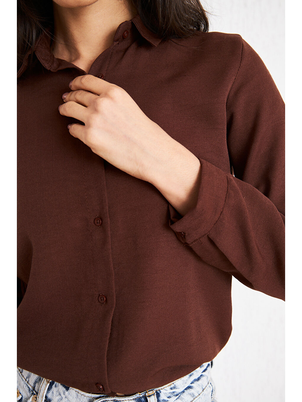 Kahverengi Kadın Uzun Kollu Düğmeli Basic Kahve Tunik Gömlek-4
