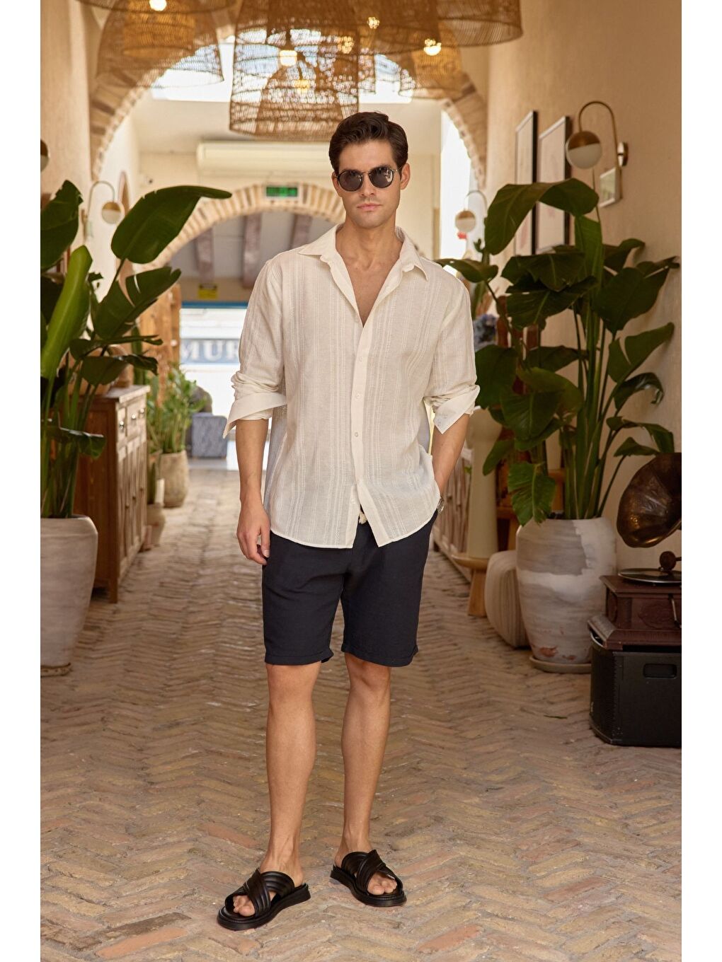 Beyaz Yuji Kendinden Desenli Keten Görünümlü Pamuk Oversize Erkek Gömlek-1