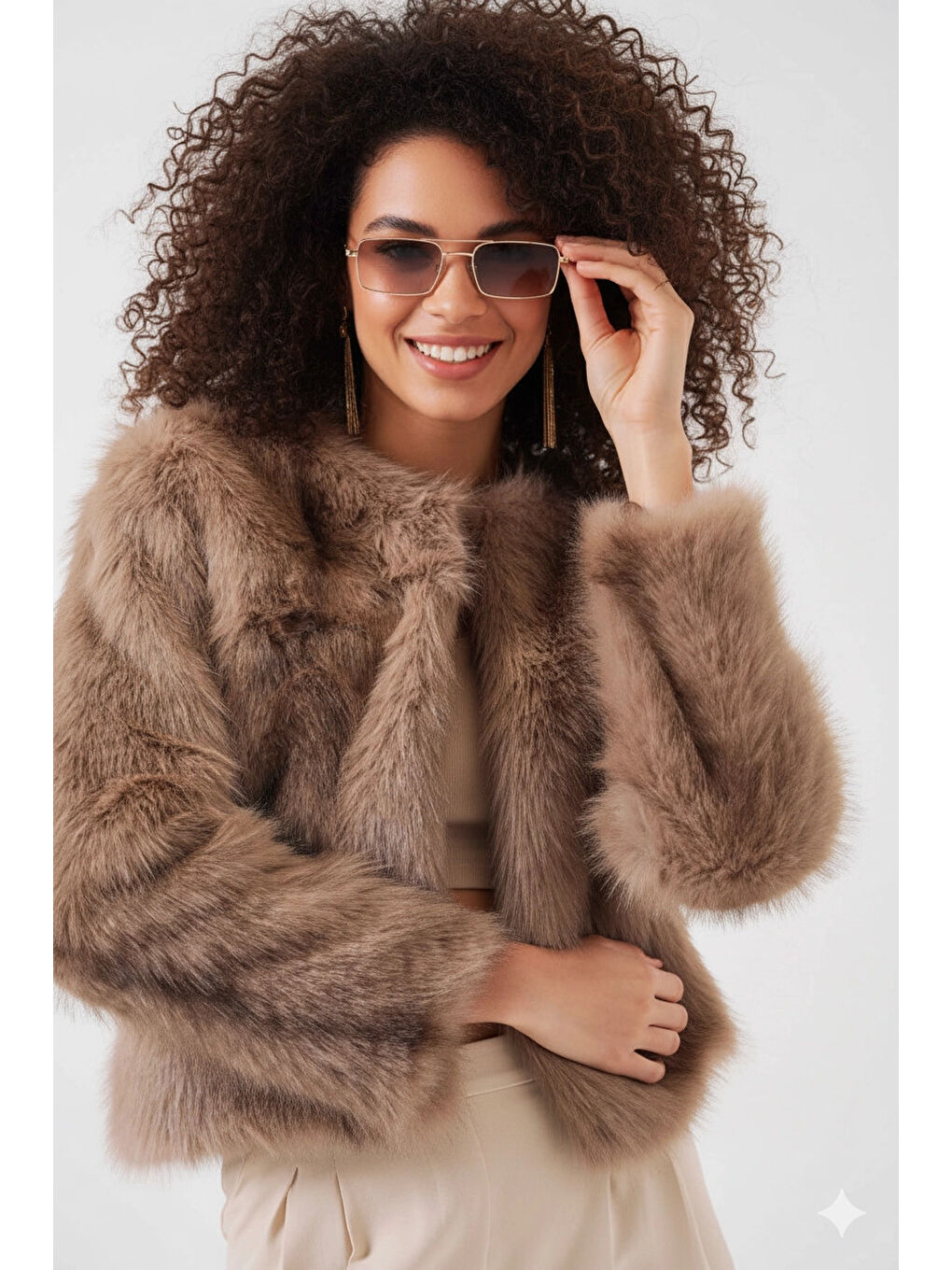 Bej Kadın Bisküvi İçi Astarlı Pelüş Kürk Mont HZL25W-BD152251-2