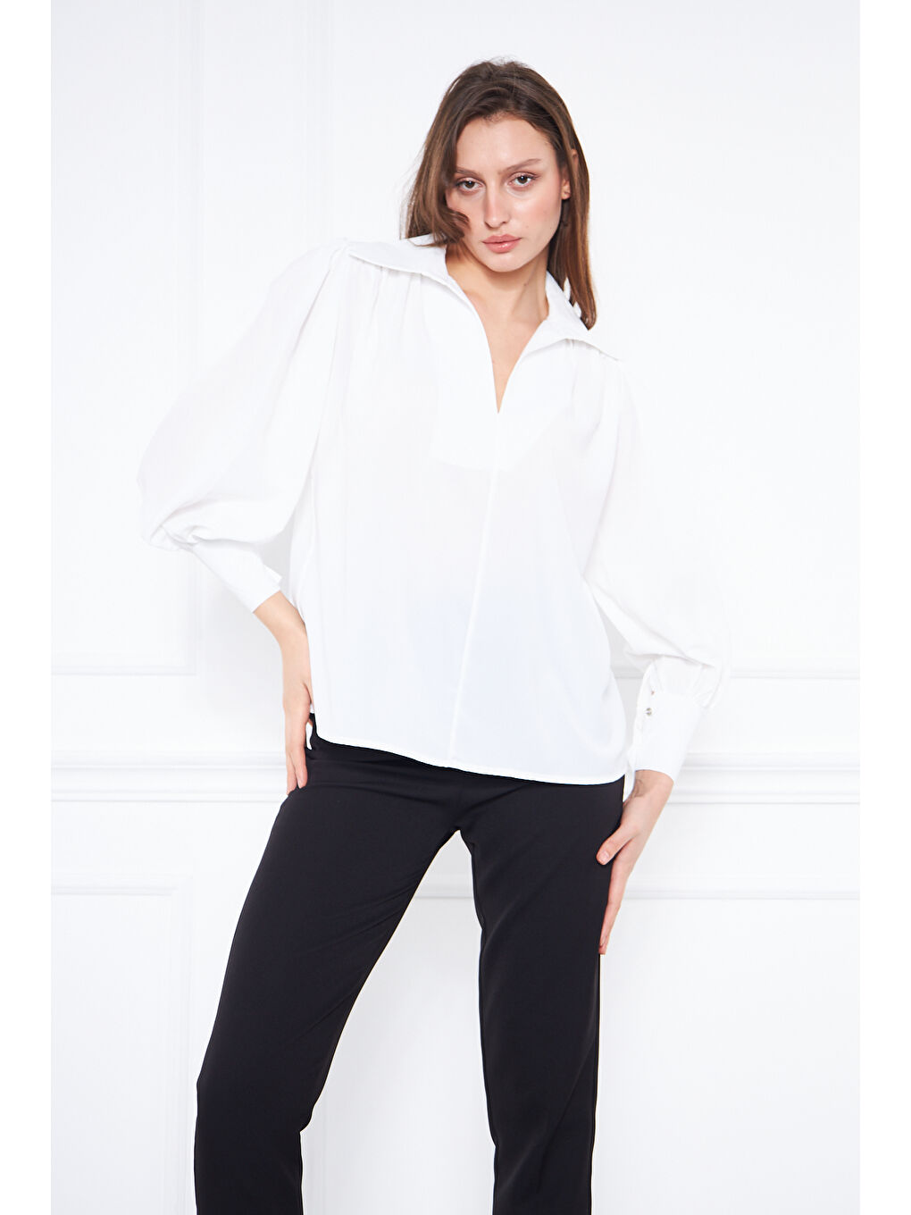 Kadın Trend Balon Kol Oversize Beyaz Bluz Gömlek-1