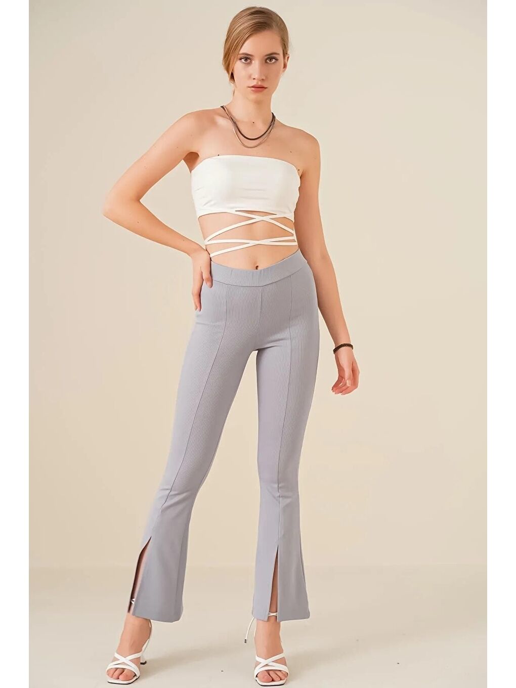 Kadın Çizgili Yırtmaçlı Gri Ispanyol Paça Pantolon
