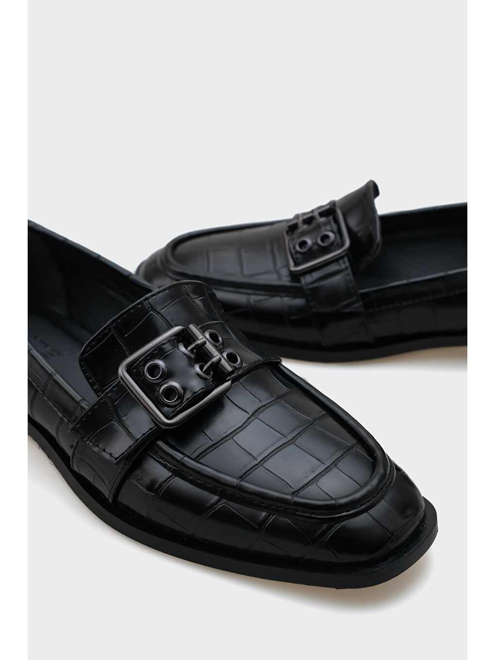 Siyah Carla Metal Tokalı Kadın Loafer Ayakkabı-3