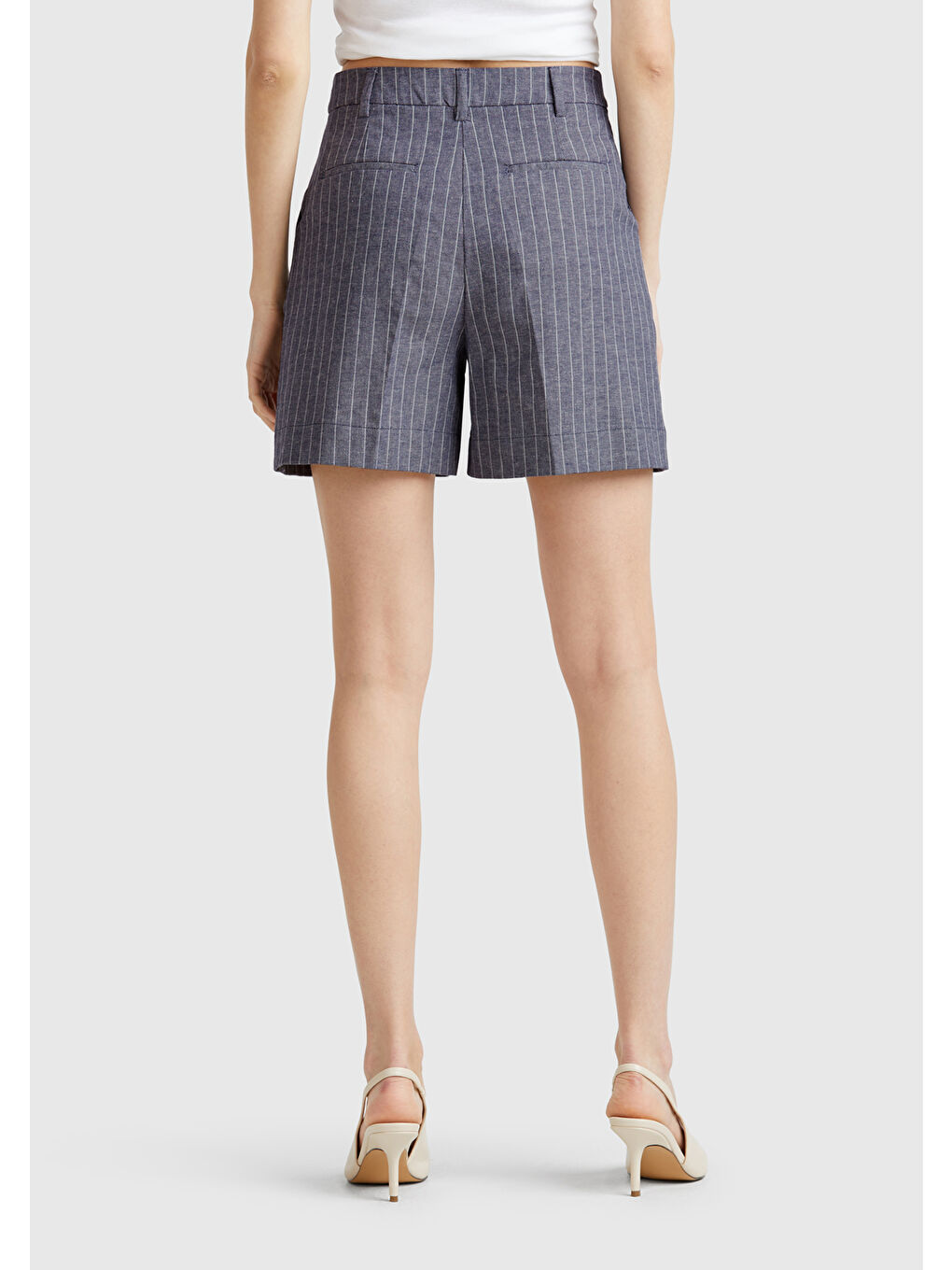 Kadın Lacivert Pamuk ve Keten Karışımlı İnce Çizgi Yüksek Bel Bermuda Şort-2