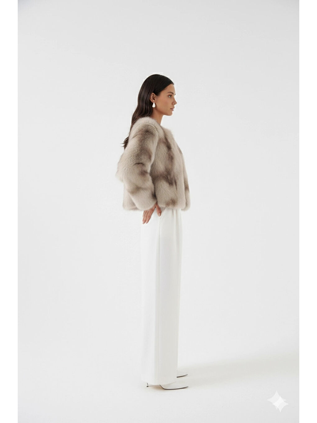 Kadın Bej İçi Astarlı Pelüş Kürk Mont HZL25W-BD152251-4