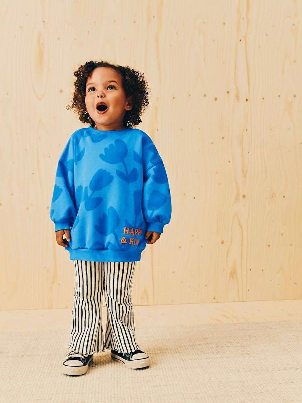 Kız Çocuk Pamuklu Mavi Çiçek Desenli Sweatshirt Çizgili Pantolon Takım-1