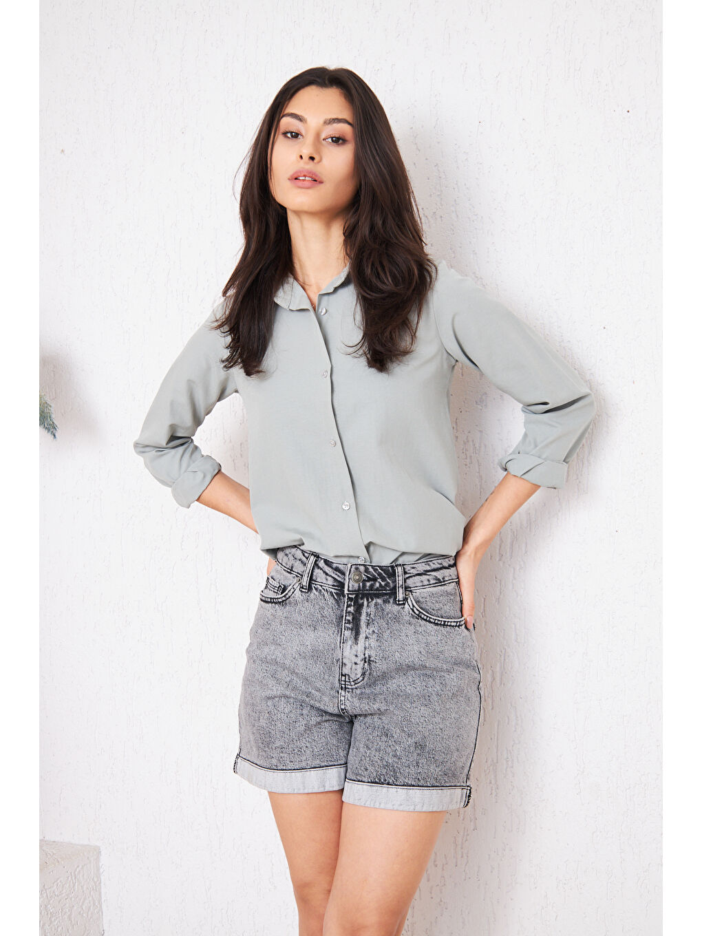 Kadın Uzun Kollu Düğmeli Basic Gri Tunik Gömlek-4