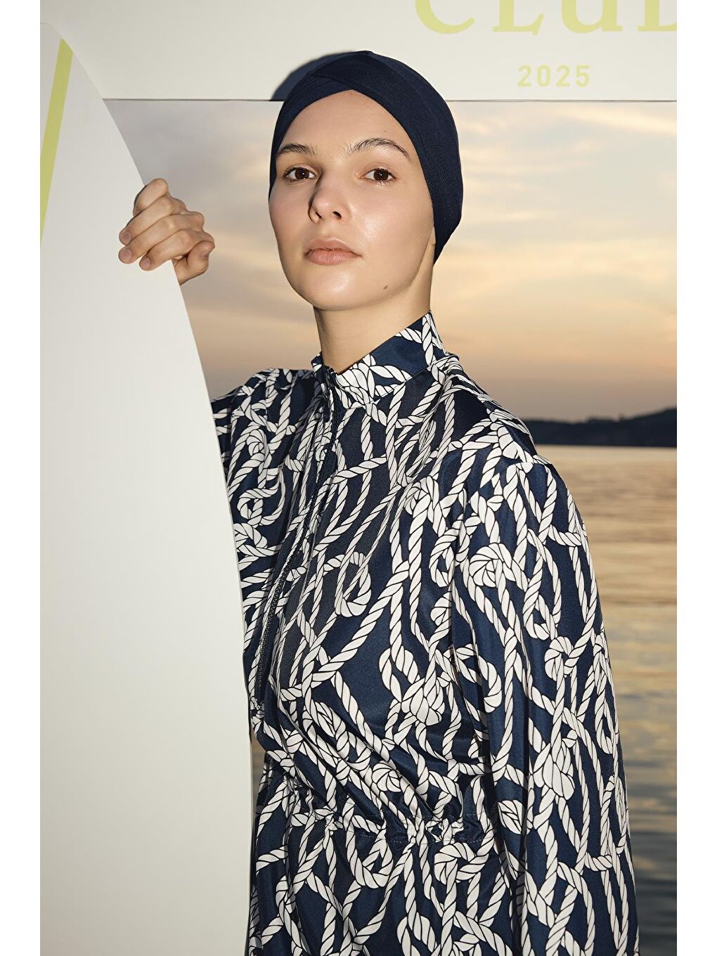 Çapraz Yüzücü 25 Bone Lacivert-2