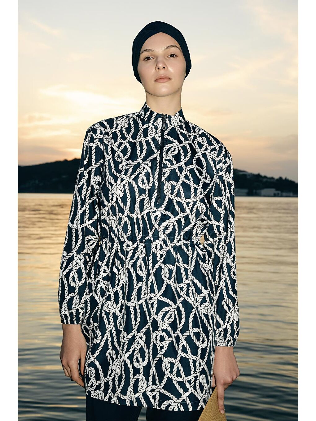 Çapraz Yüzücü 25 Bone Lacivert-3