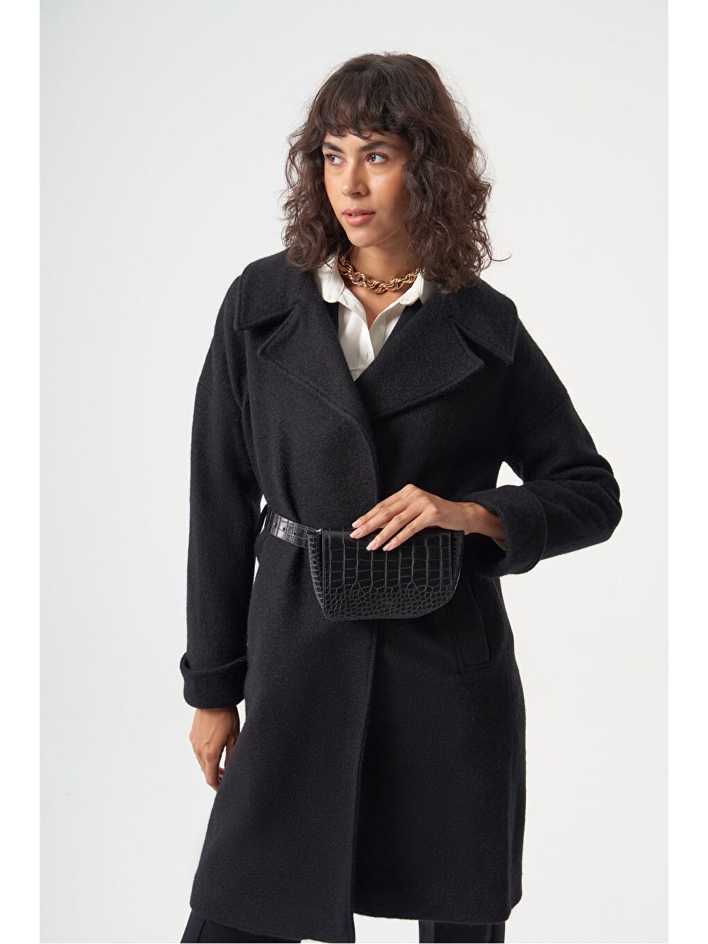 MZL Rahat Kesimli Siyah Çantalı Kaşe Kaban-2