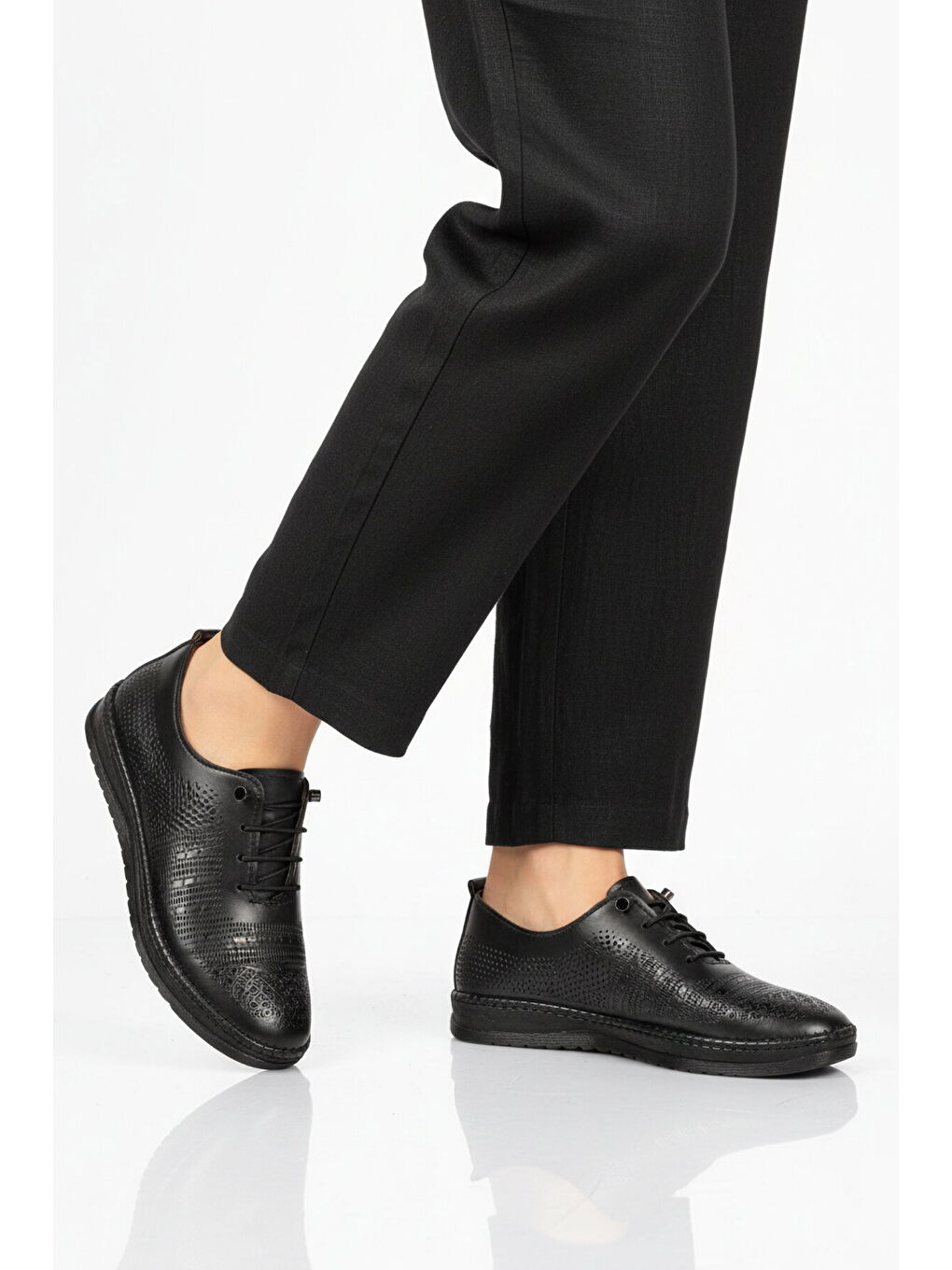 Siyah Hafif Esnek Kadın Casual Ayakkabı 066 Z