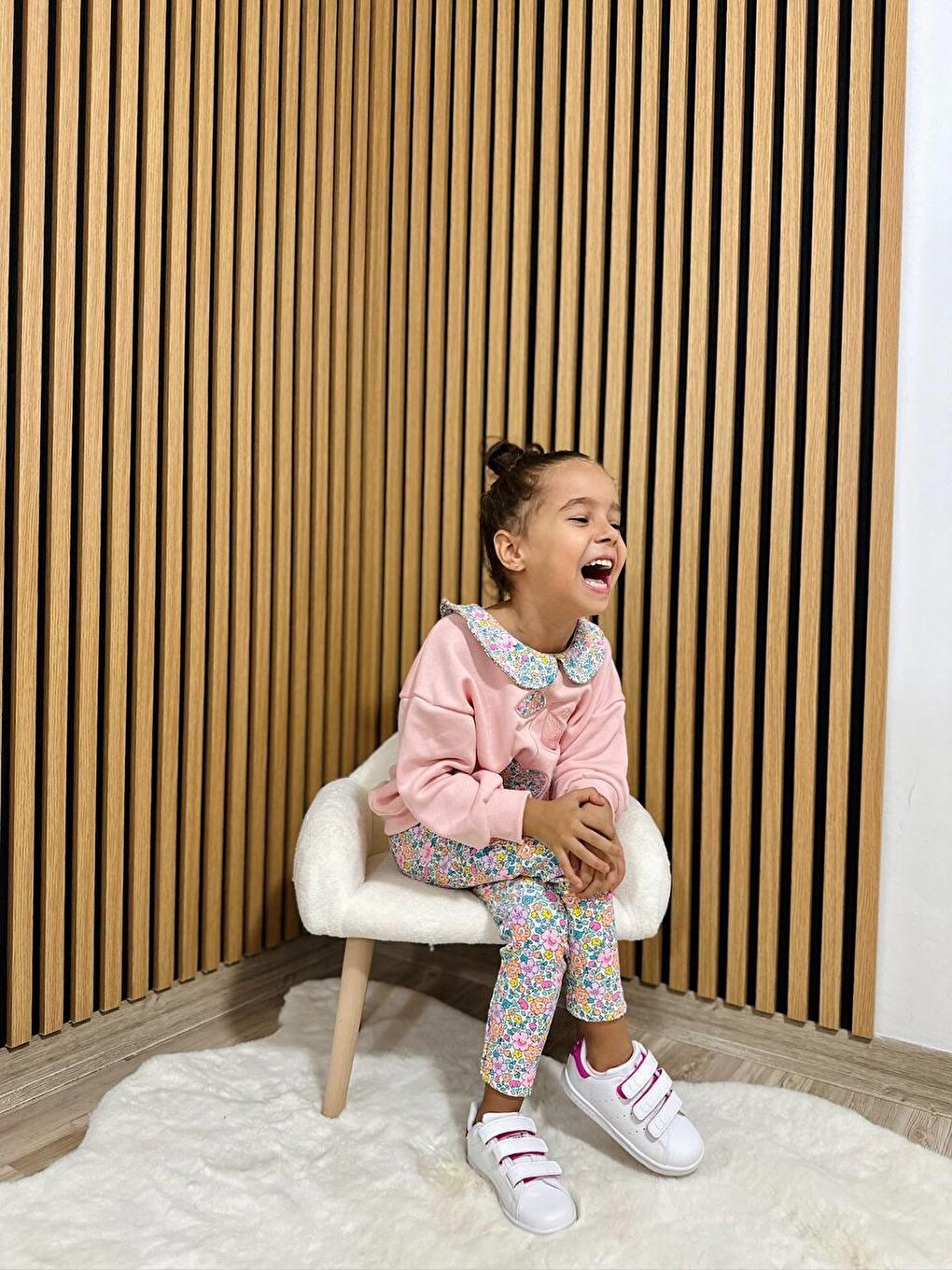 Karışık Kız Çocuk Pamuklu Pembe Kiraz Nakışlı Sweatshirt Çiçek Desenli Pantolon Takım-3