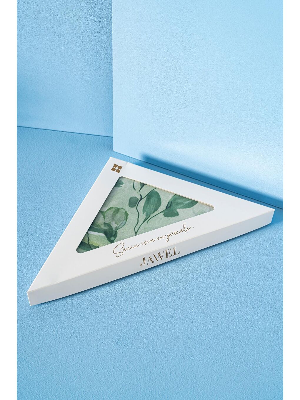 Yeşil Kadın Çiçekli Pachira Soft Şal-1