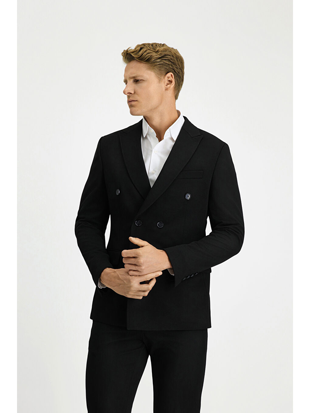 Siyah Regular Fit Kruvaze Takım Elbise-2