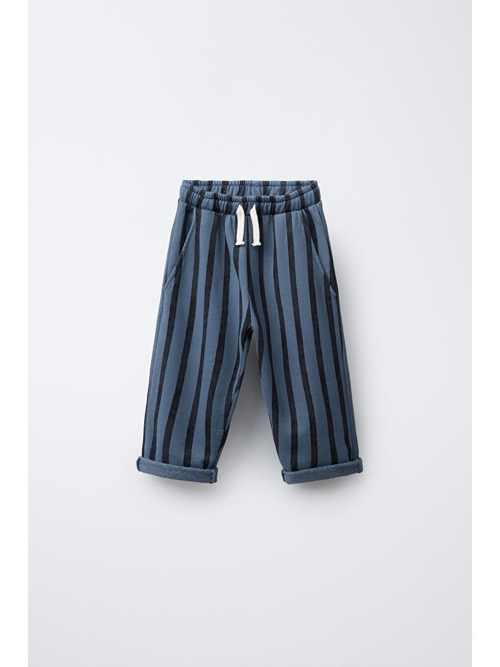 Karışık Erkek Çocuk Pamuklu Ayıcık Cepli T-Shirt Ve Çizgili Eşofman Takım-3