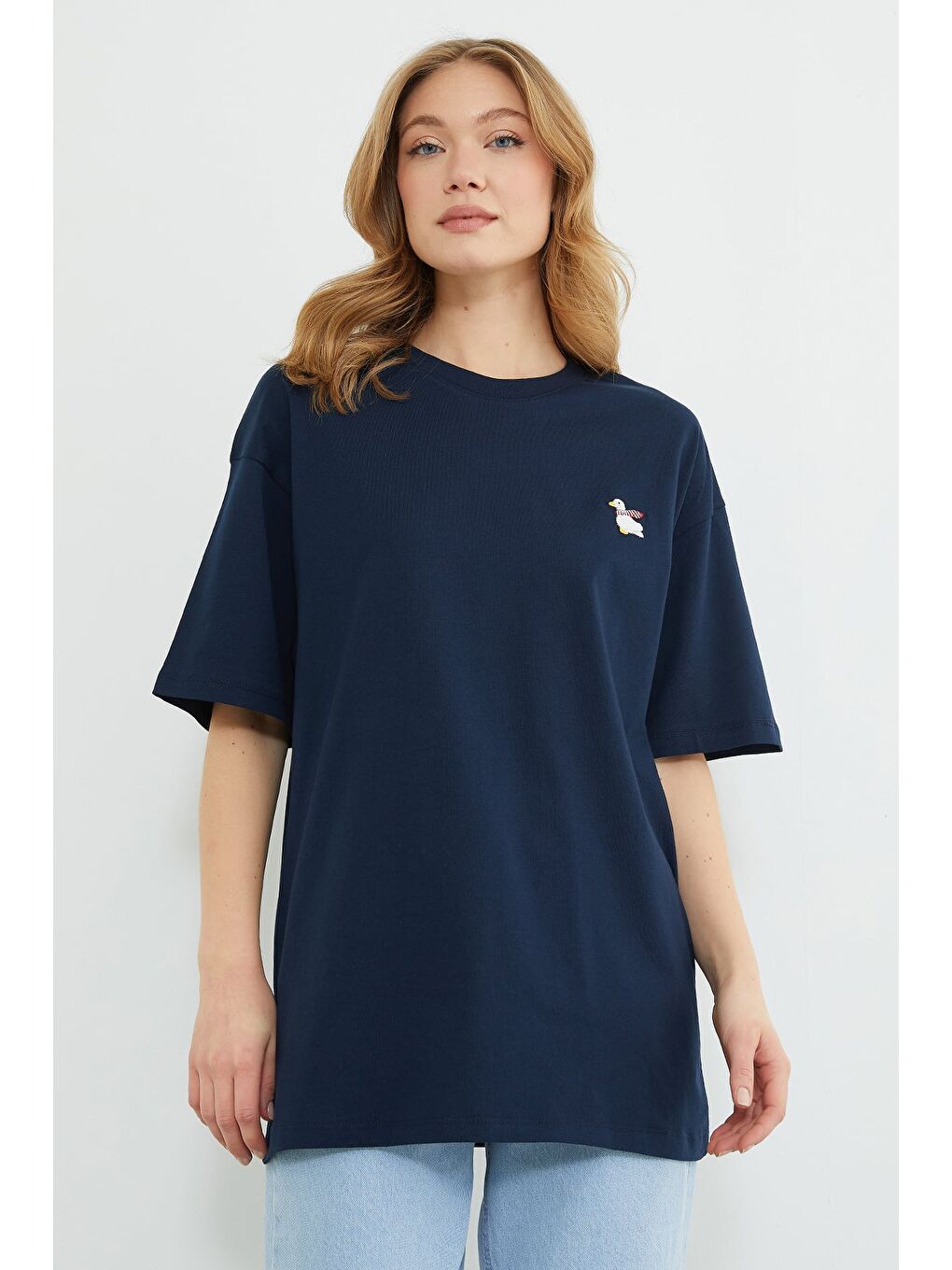 Lacivert Ördek Nakışlı Bisiklet Yaka Tişört-1