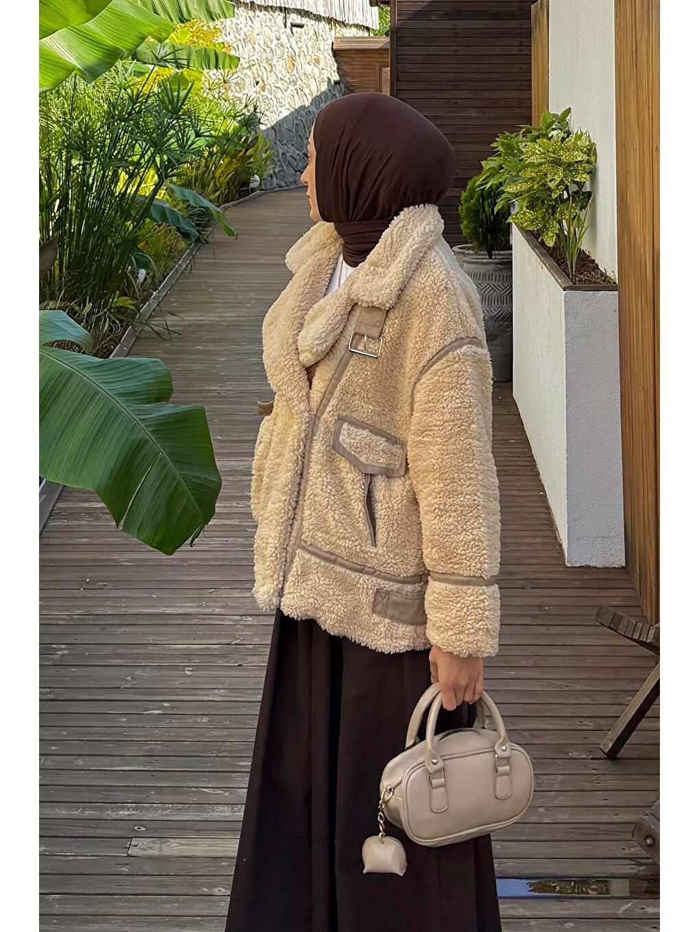 Biyeli Pelüş Mont Bej-2