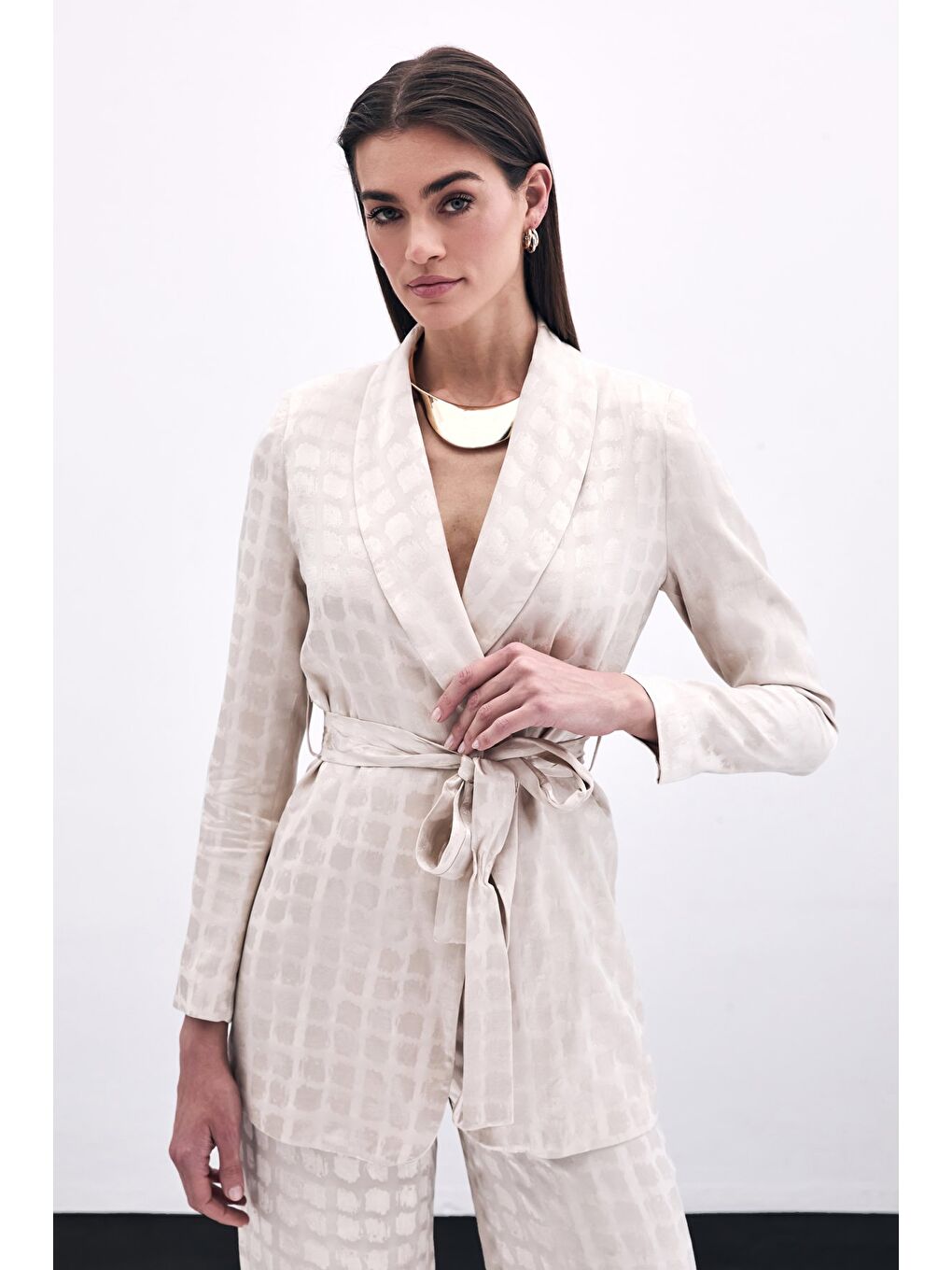 Kare Desenli Kuşaklı Ceket - Bej-1