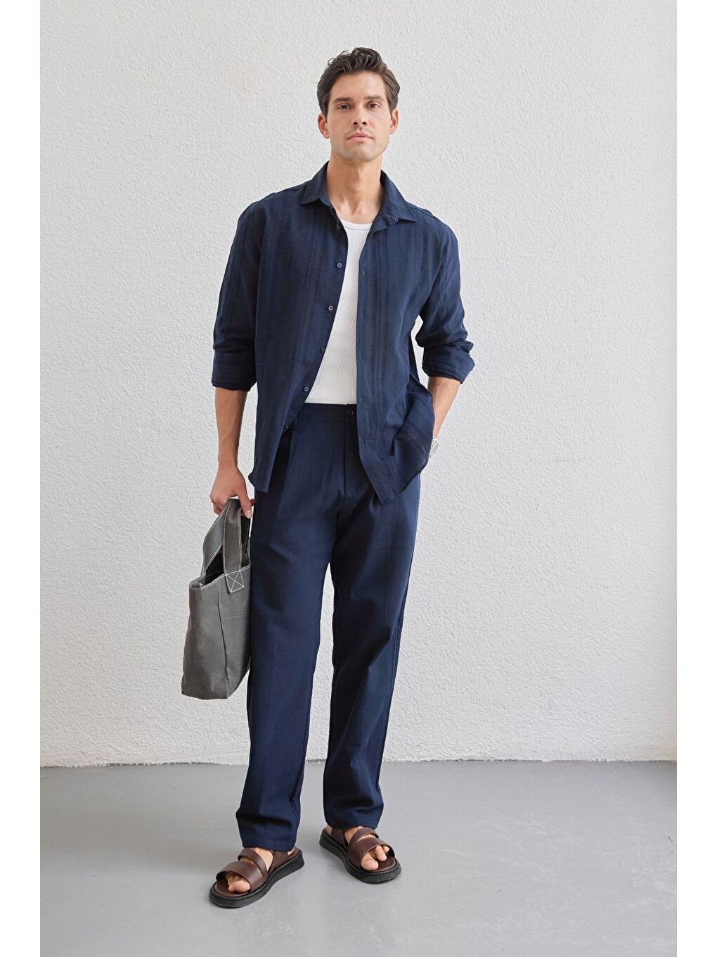 Lacivert Yuji Kendinden Desenli Keten Görünümlü Pamuk Oversize Erkek Gömlek-3