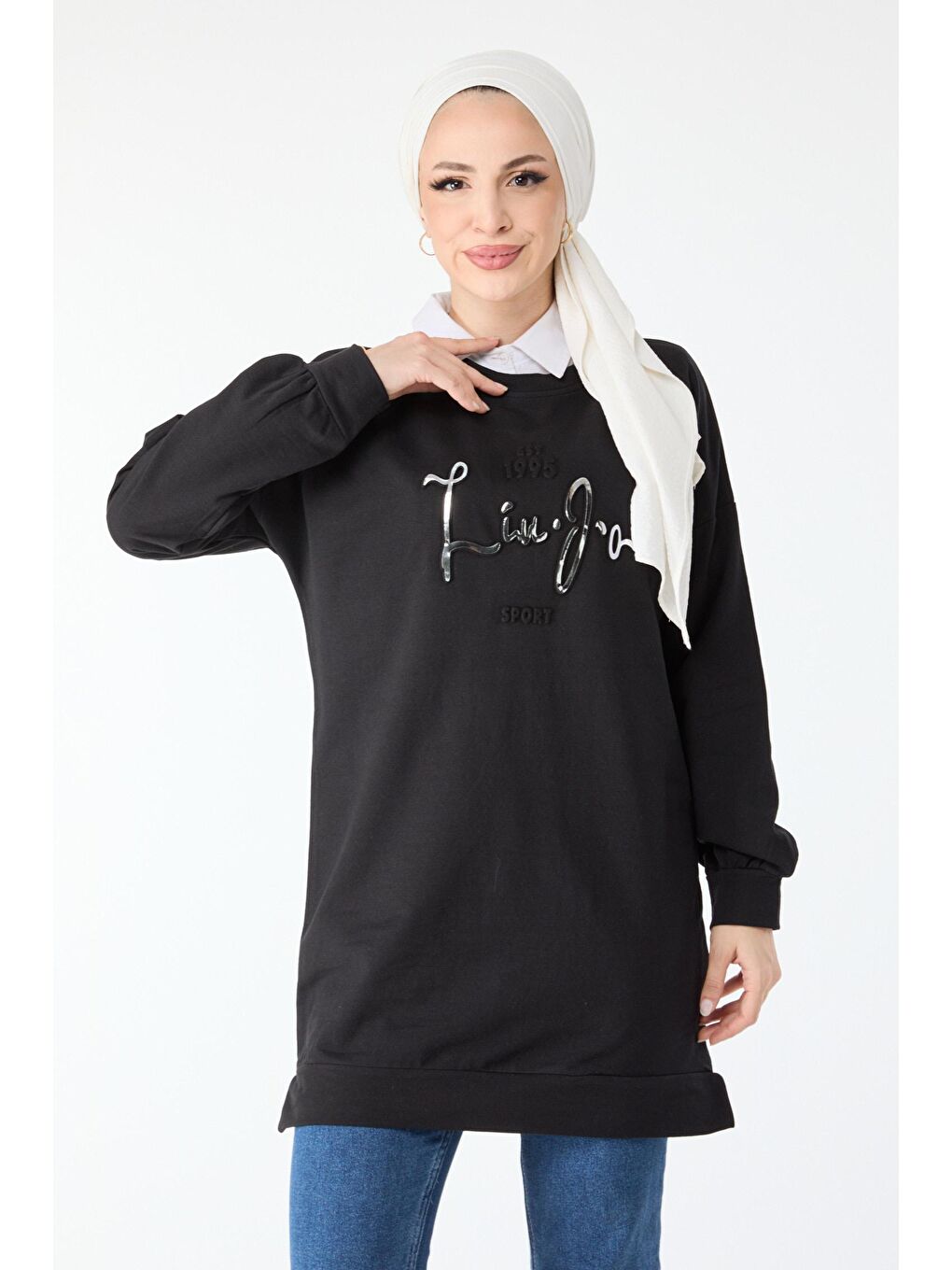 TOFİSA Siyah Düz Bisiklet Yaka Kadın Siyah Baskılı Uzun Kollu Sweatshirt - 24423