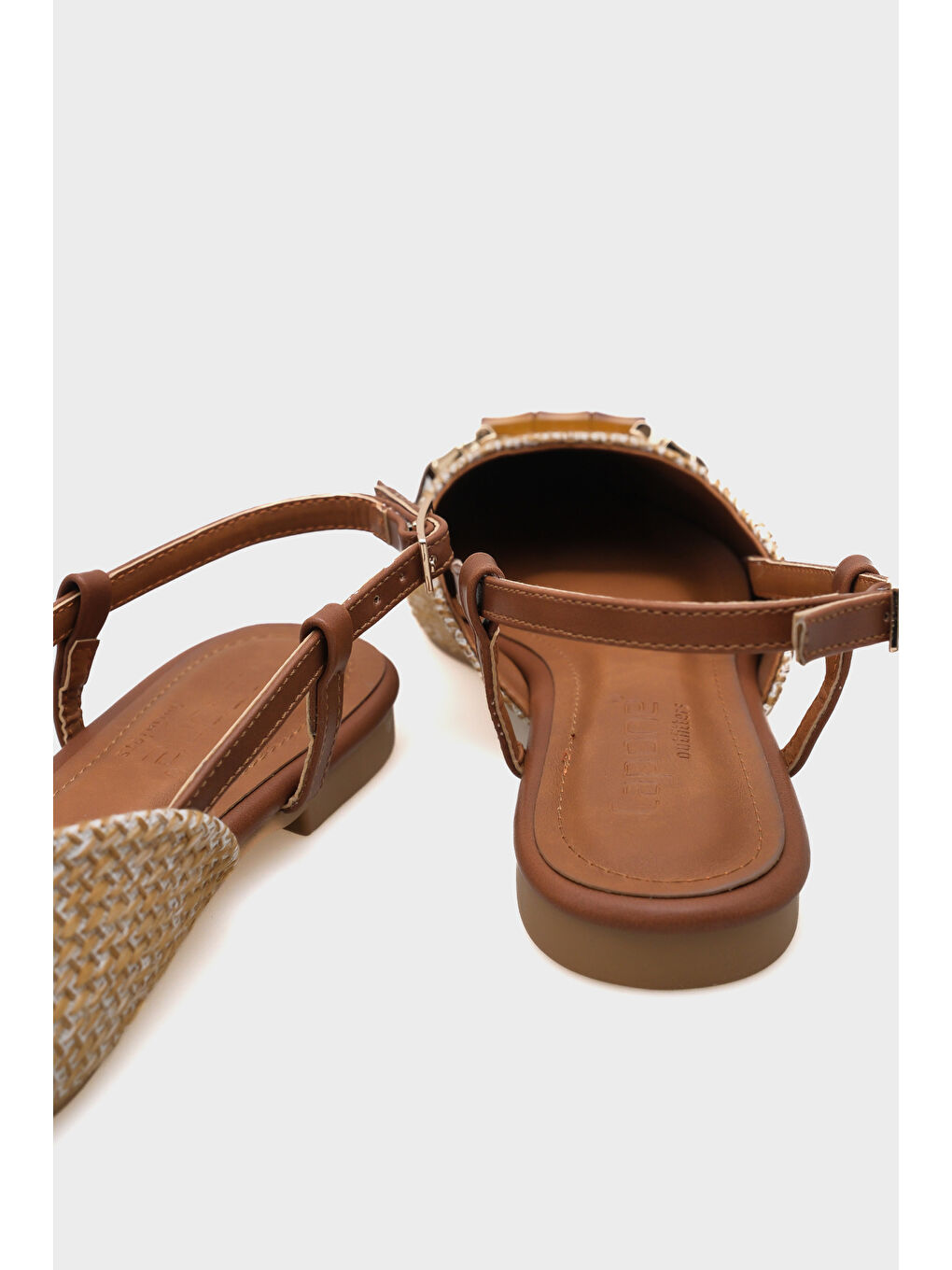 Kahverengi Aria Hasır Ahşap Tokalı Kadın Babet-4