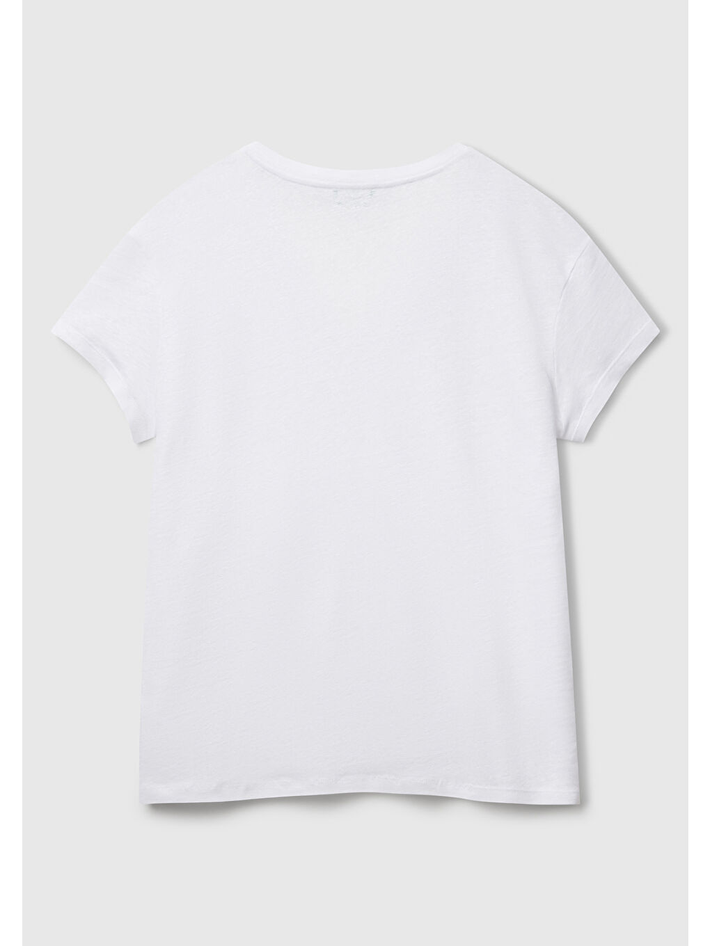 Kadın Beyaz %100 Keten Düşük Omuzlu Relax Fit V Yaka T-Shirt-3