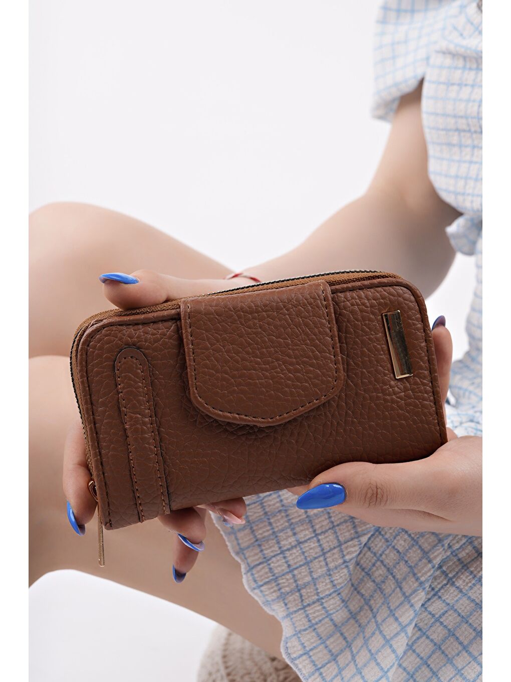 Kahverengi CHEKO Bozuk & Kağıt Para Bölmeli Fermuarlı Kartlık Kadın Cüzdan-1