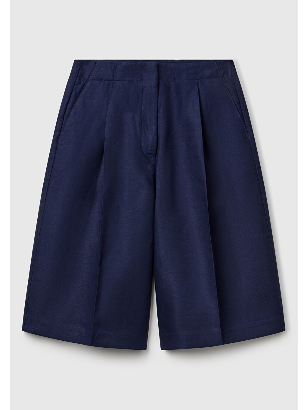 Kadın Lacivert Keten Karışımlı Diz Üstü Bermuda Şort-1