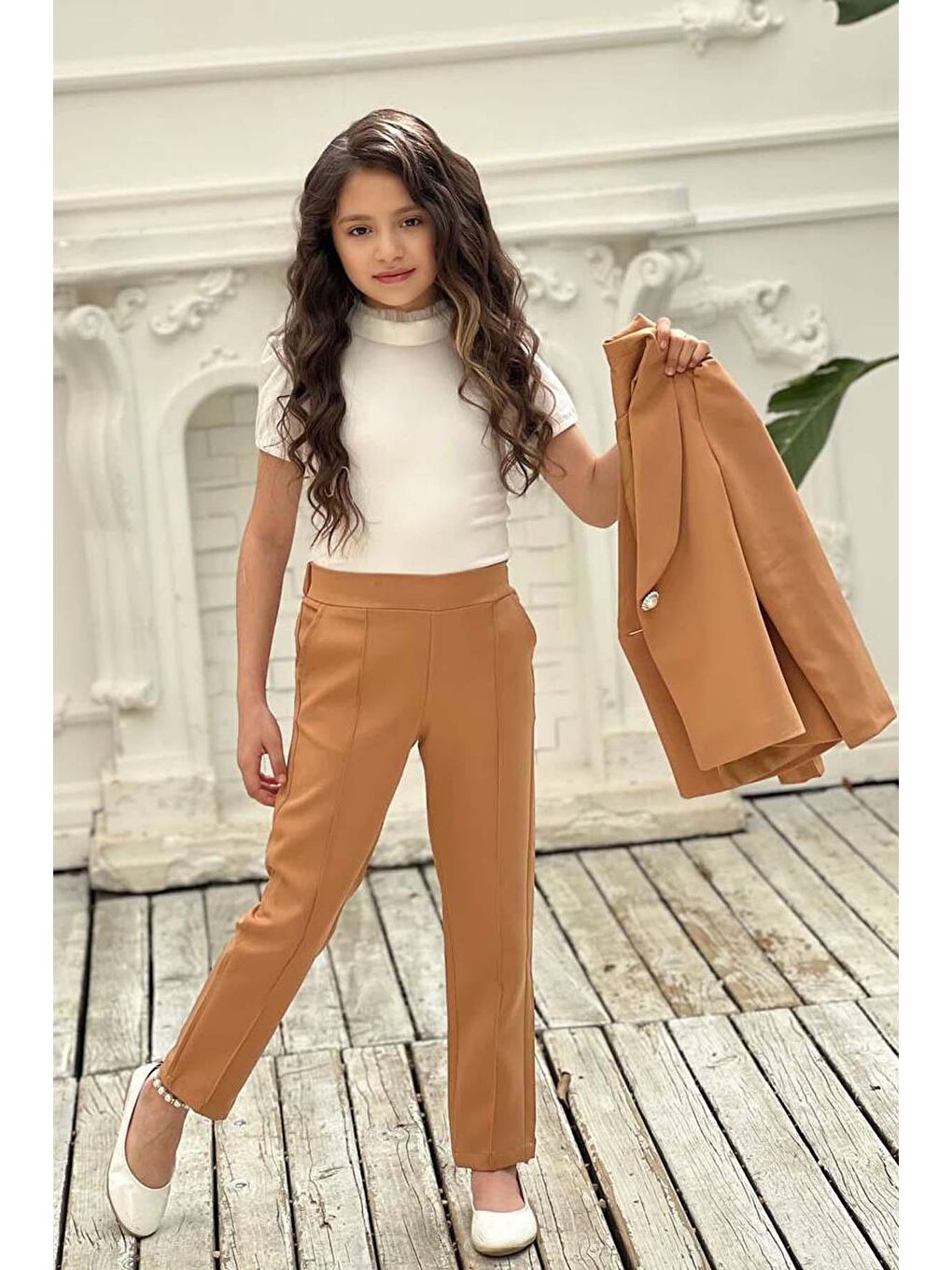 Kız Çocuk Yakası Fırfır Tüllü Dik Yaka Kazak Blazer Ceket Kırçılı Kemer Kahverengi Alt Üst Takım-2