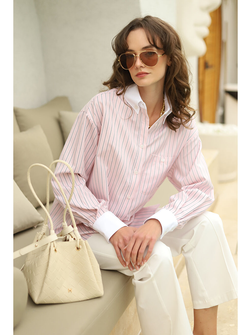 Yaka ve Manşetleri Garnili Gömlek Pembe