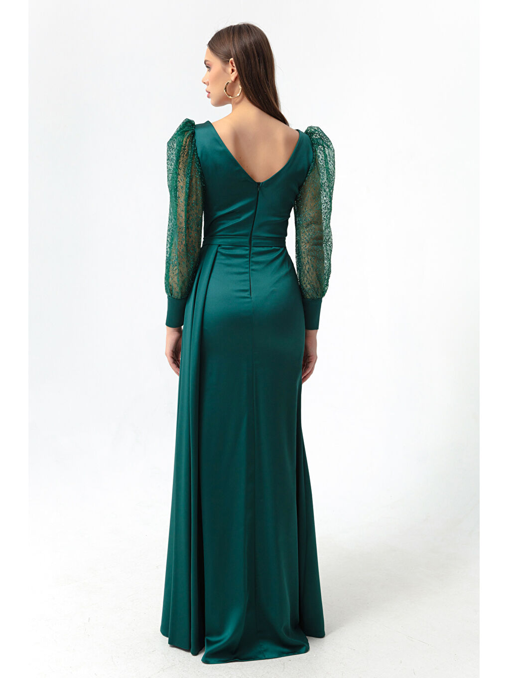 Kadın Zümrüt Yeşili Kruvaze Yaka Simli Uzun Saten Abiye Elbise-4