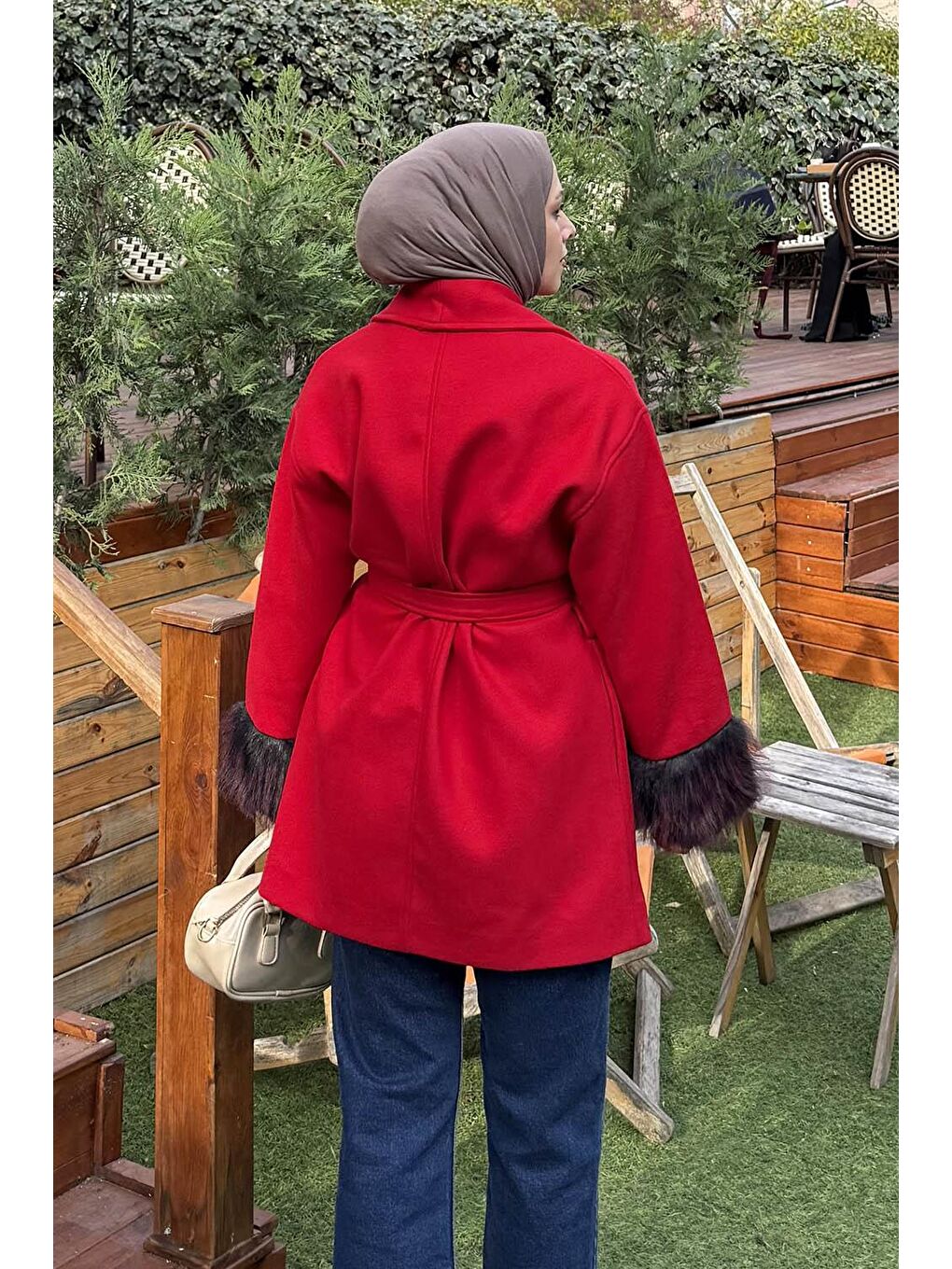 Kırmızı Kol Kürk Detaylı Kaşe Kaban Nar Çiçeği-1