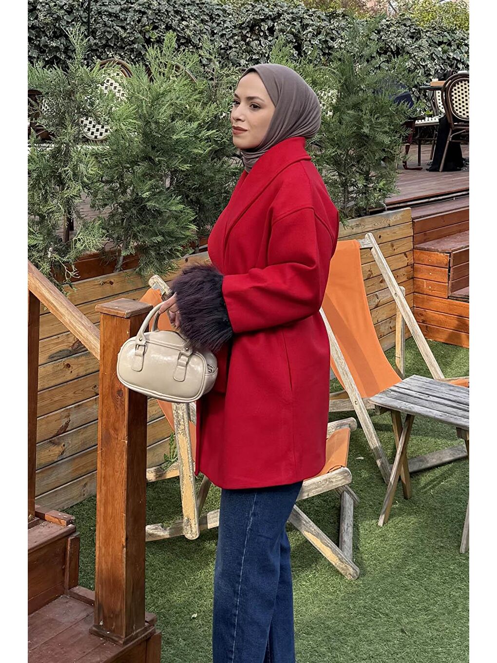 Kırmızı Kol Kürk Detaylı Kaşe Kaban Nar Çiçeği-2