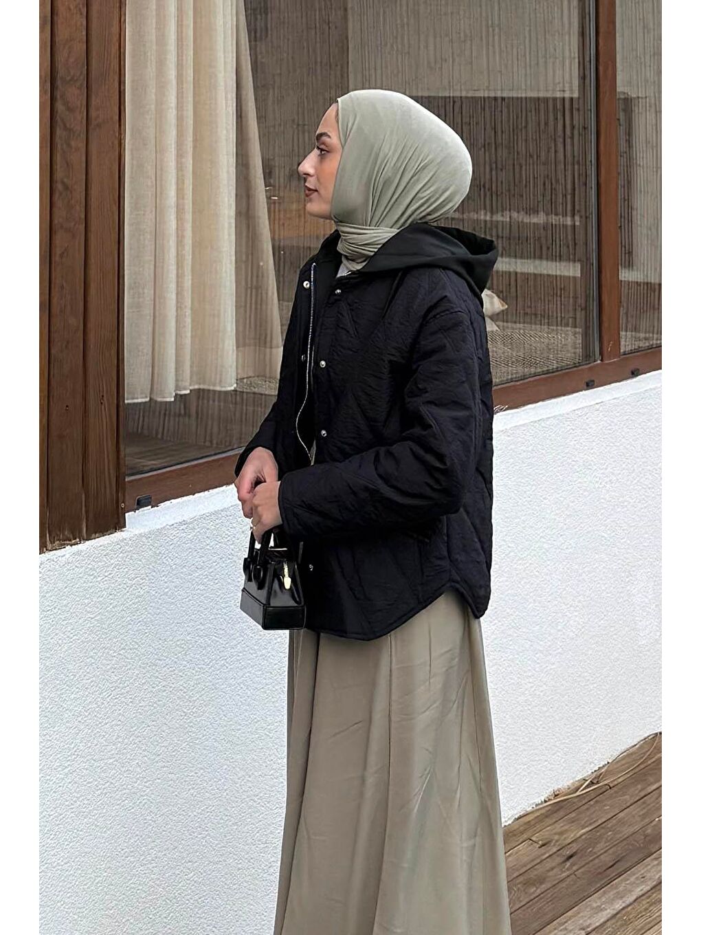 Kapüşonlu Kapitone Mont Siyah-2