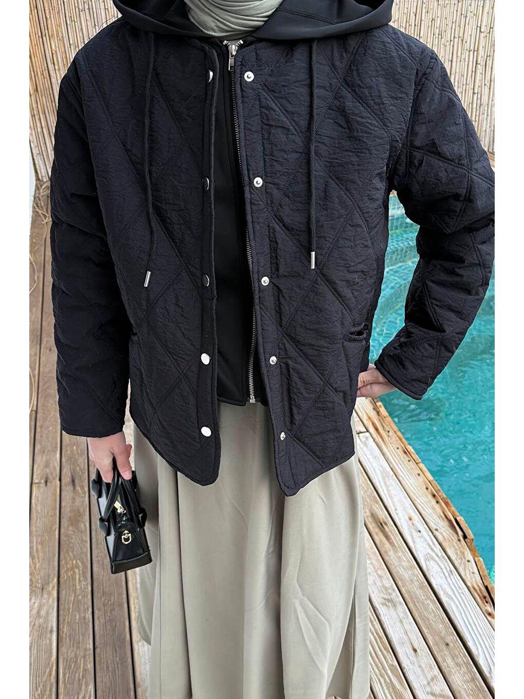 Kapüşonlu Kapitone Mont Siyah-3