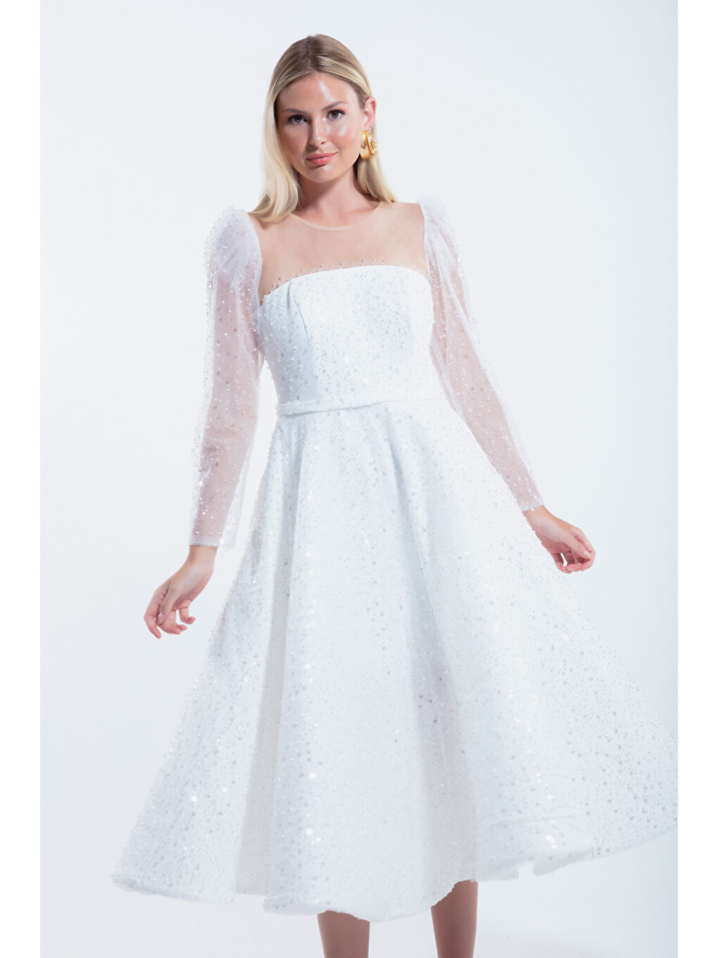 Kadın Beyaz Kloş Kesim Simli Midi Abiye Elbise