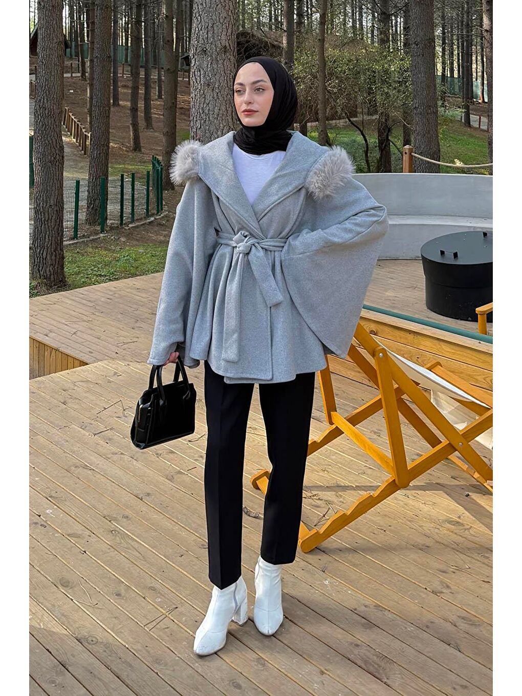 Kapüşonlu Panço Gri