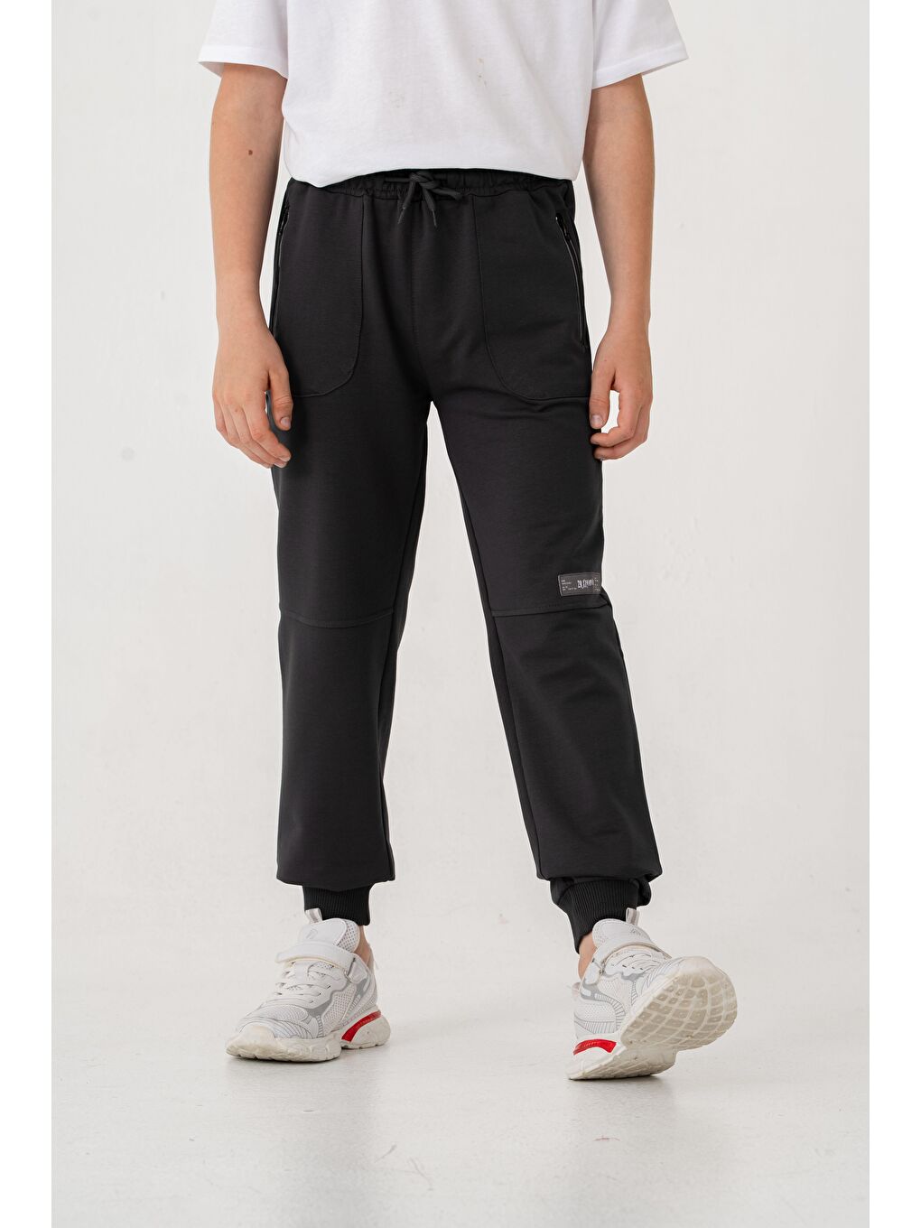 Gri Paça Ribanalı Cep Fermuarlı Erkek Çocuk Eşofman Alt-1