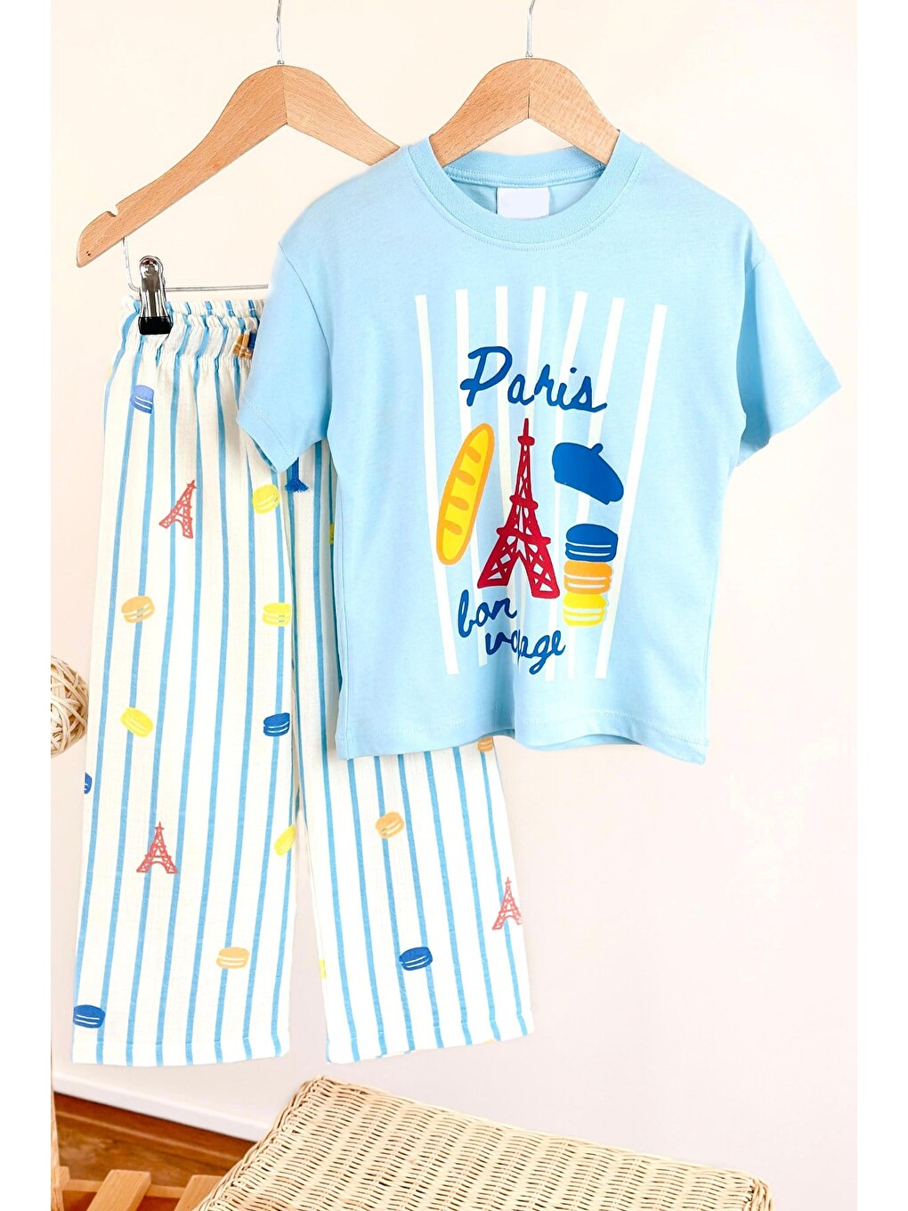 Erkek Çocuk Pamuklu Mavi Paris Baskılı T-Shirt Ve Çizgili Pantolon Alt Üst Takım-3