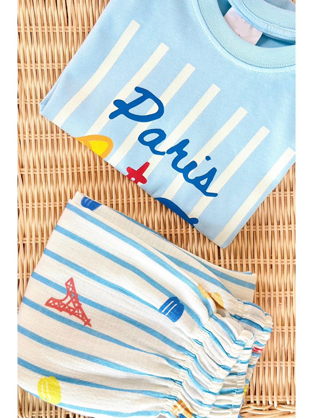 Erkek Çocuk Pamuklu Mavi Paris Baskılı T-Shirt Ve Çizgili Pantolon Alt Üst Takım-4