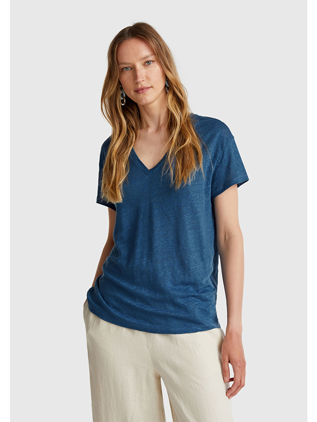 Mavi Kadın Denim %100 Keten Düşük Omuzlu Relax Fit V Yaka T-Shirt